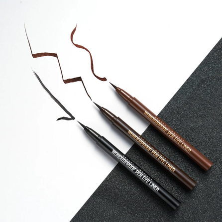 BOM Wonderproof Pen 02 Wonder Brown akių pieštukas, 0.5 g