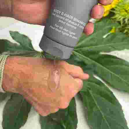 MINUS 417 Body&Hair vyrams skirtas šampūnas ir kūno prausiklis, 250 ml