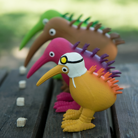 KIWI WALKER švilpiantis, lateksinis, oranžinis, one size žaislas, 1 vnt.