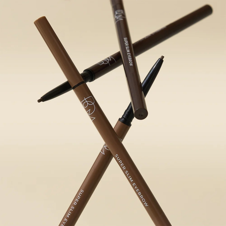 BOM Super Slim Eyebrow 02 Rich Brown antakių pieštukas, 0.1 g