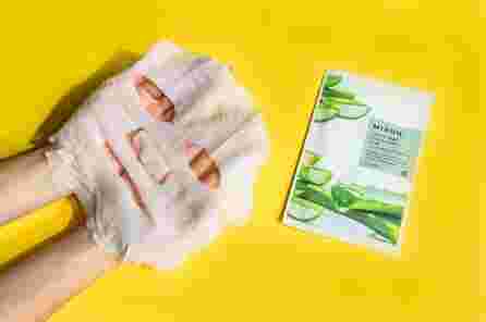 MIZON Joyful Time Aloe veido kaukė, 23 g