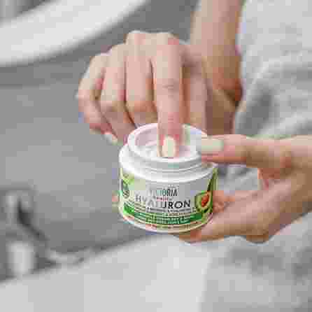 VICTORIA BEAUTY nuo raukšlių su hialurono rūgštimi veido kremas, 50 ml