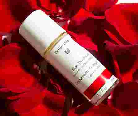 DR.HAUSCHKA Rose rutulinis dezodorantas, 50 ml