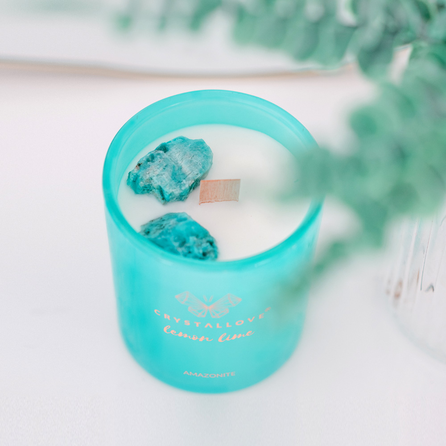 CRYSTALLOVE Amazonite Soy Candle & Lemon Lime kvepianti žvakė, 400 g