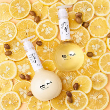 NATURE LAB. TOKYO Perfect Smooth, nepaklusnių, besišiaučiančių plaukų kondicionierius, 340 ml