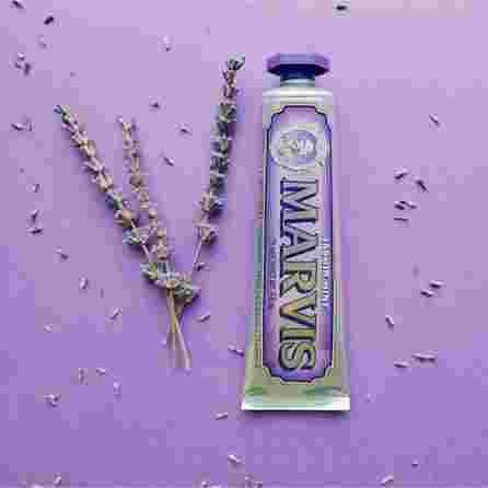 MARVIS Jasmin Mint saldaus gėlių ir mėtų skonio dantų pasta, 85 ml