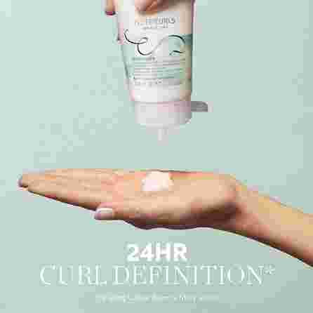 WELLA PROFESSIONALS Nutricurls maitinantis, garbanotiems ir banguotiems plaukams kondicionierius, 200 ml