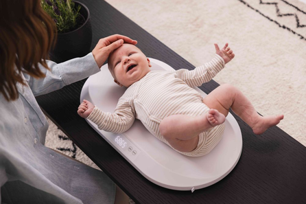 MOMINI Baby TinyTally elektroninės svarstyklės, 1 vnt.