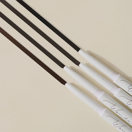 BOM Wonderproof Gel Slim 04 Classic Brown akių pieštukas, 0.1 g