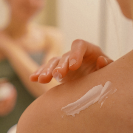 STENDERS Spanguolė kūno jogurtas, 220 ml