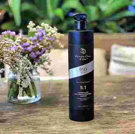 DSD DE LUXE Dixidox 5.1 pažeistiems plaukams šampūnas, 500 ml