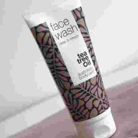 AUSTRALIAN BODYCARE su arbatmedžių aliejumi valomasis gelis veidui, 100 ml
