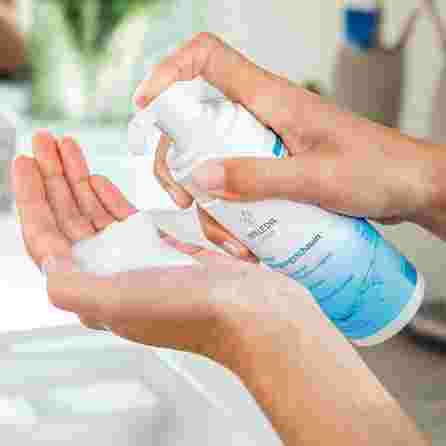 WELEDA normaliai ir mišriai odai valomosios putos, 150 ml