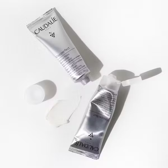 CAUDALIE Vinoperfect Dark Spot Correcting rankų kremas, 50 ml